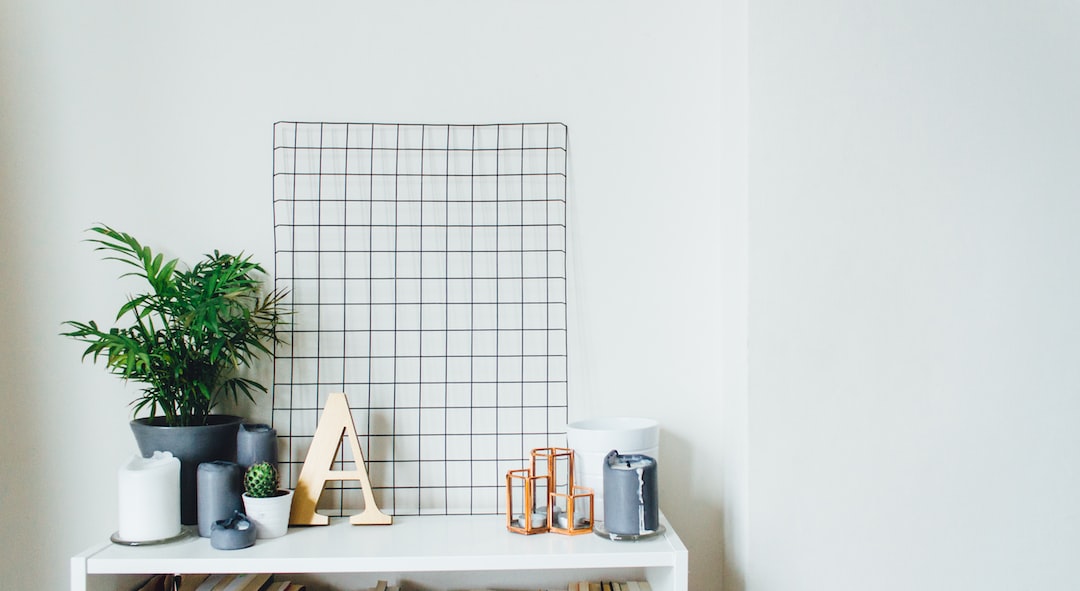 Adicione estilo e funcionalidade à sua casa com um Candeeiro de Mesa