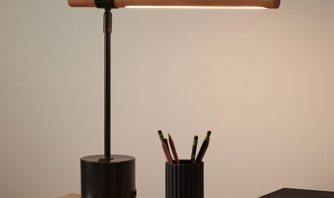 Lâmpada de mesa LED de madeira linear moderna ajustável