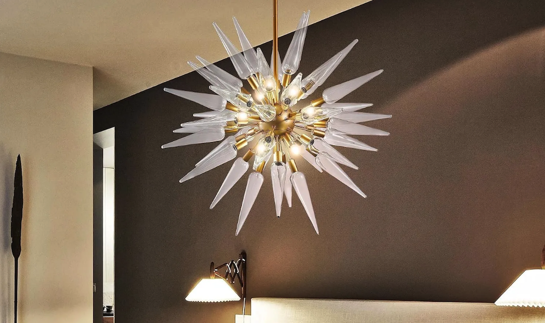 Deslumbrante candeeiro de vidro inspirado em Murano para sala de jantar