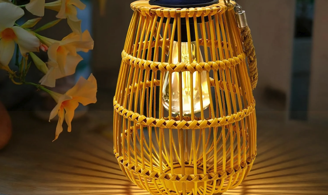 Lanterna de vime solar para pátio: iluminação ecológica