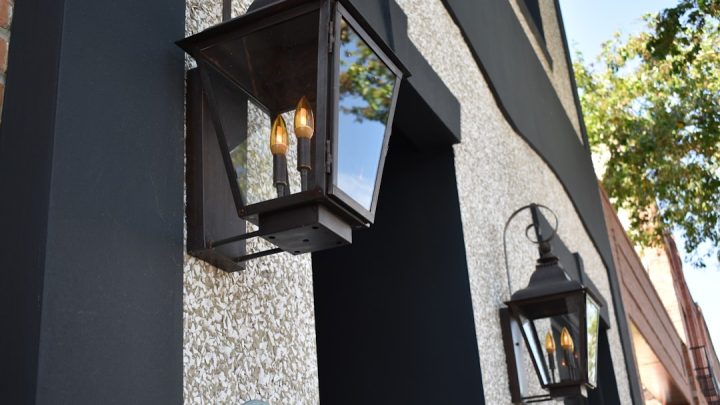Adicione Elegância ao Seu Banheiro com um Aplique de Vidro Transparente para Banheiro